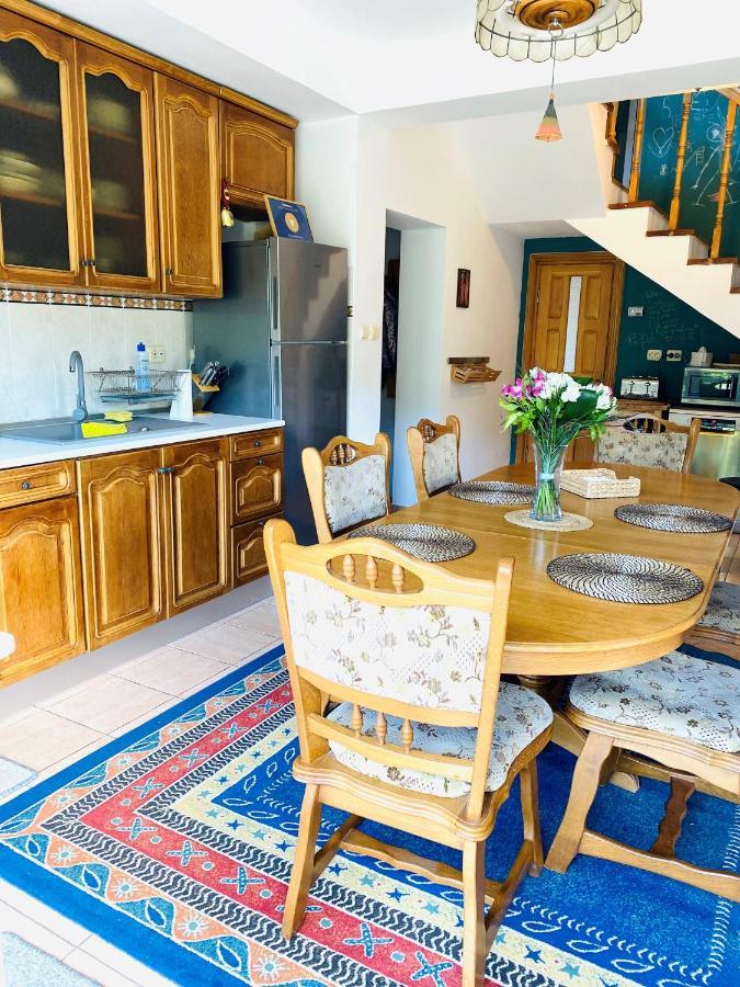 Вилла Homy Family House Бран Экстерьер фото